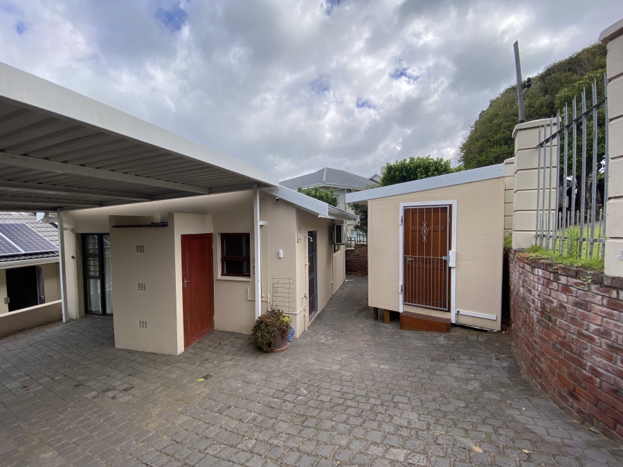 4 Bedroom Property for Sale in Cintsa East Eastern Cape